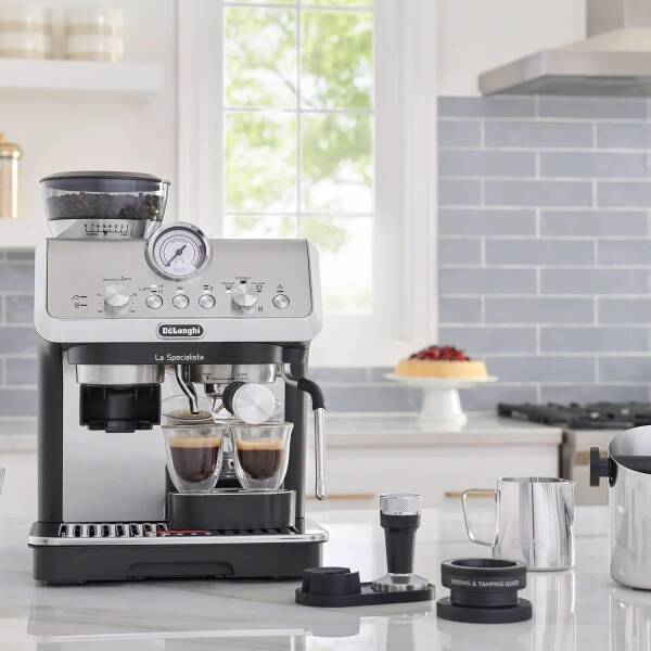 De’Longhi La Specialista Arte EC9155MB, Espresso Machine with Grinder, Bean to Cup Coffee & Cappuccino Maker with Professional